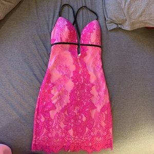 Bebe Pink Floral Lace Dress